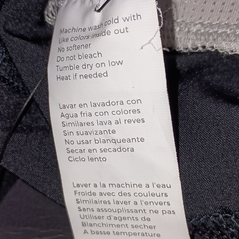 NWT Womens Fabletics Fundamental 4 Way Stretch Black Pants Size 2X 2XL XXL - Picture 10 of 12
